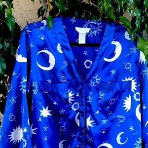 Brightly colored, night gown/ robe in E U C